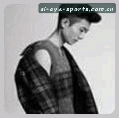 李欣
